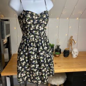 Divided H&M floral dress
